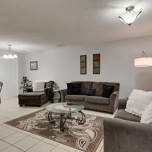 Apartment Lovely 2 Bdr With Balcony 2m To Broadway, Nashville